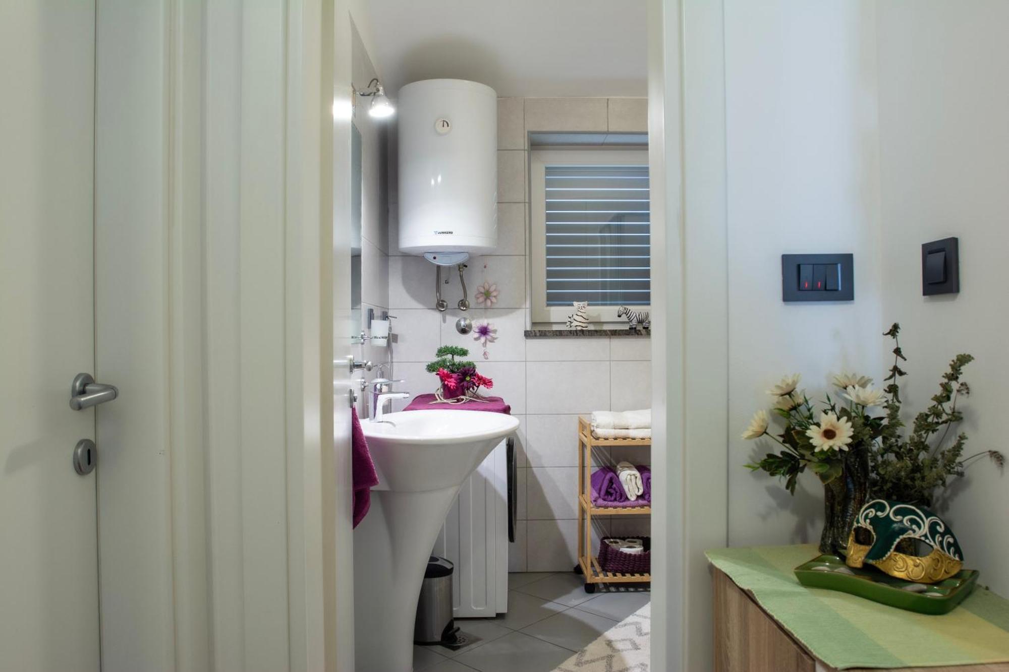 Nikka Apartments Malinska Dış mekan fotoğraf