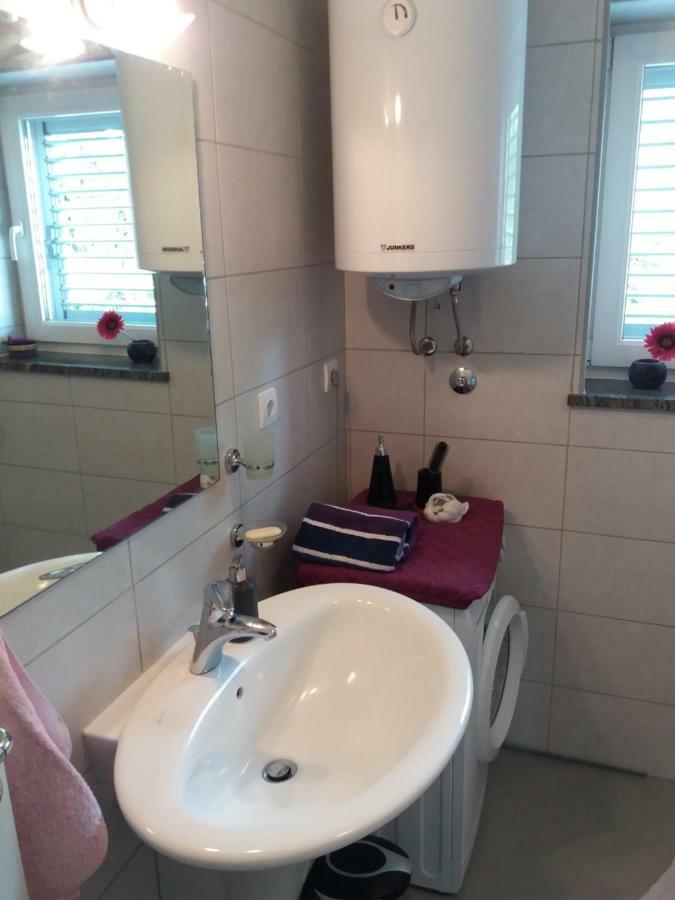 Nikka Apartments Malinska Dış mekan fotoğraf
